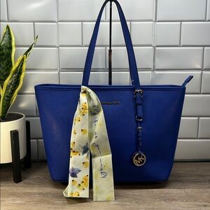 9466 MIchael Kors blue tote bag 245979466